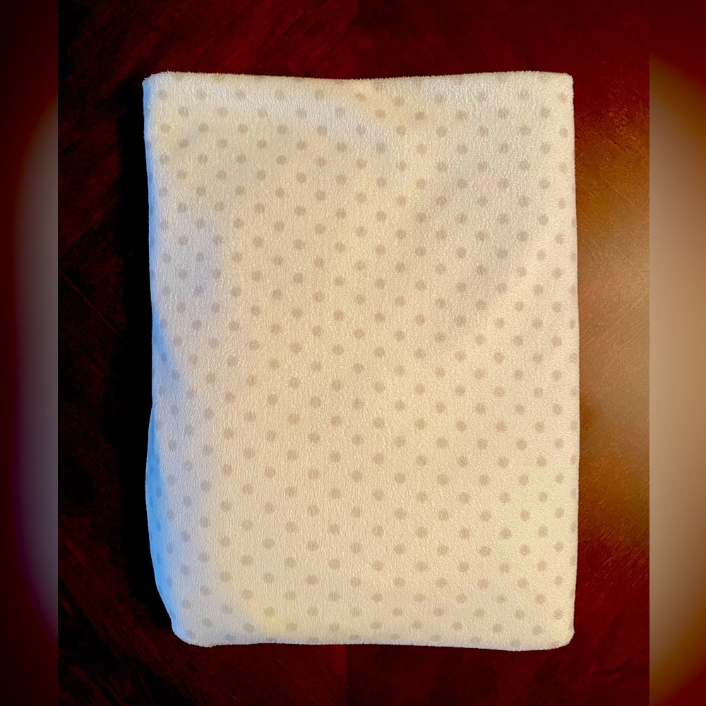 Pottery Barn Pin Dot Chamois Crib Sheet